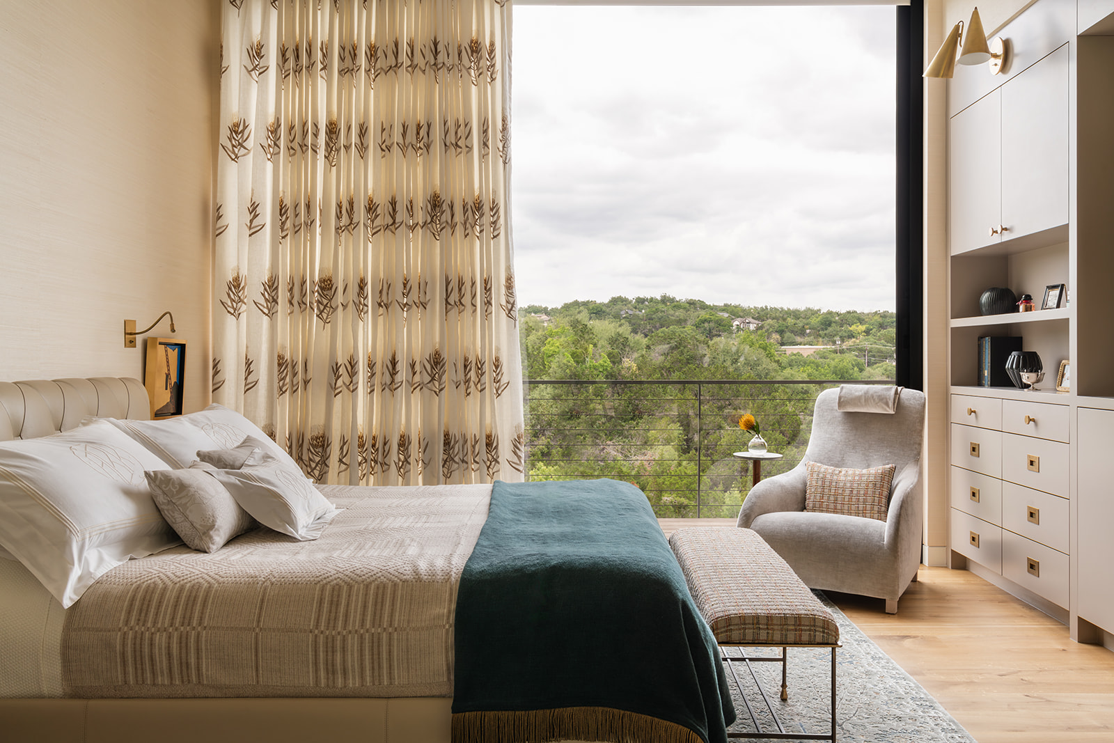 Sundown Parkway master bedroom view